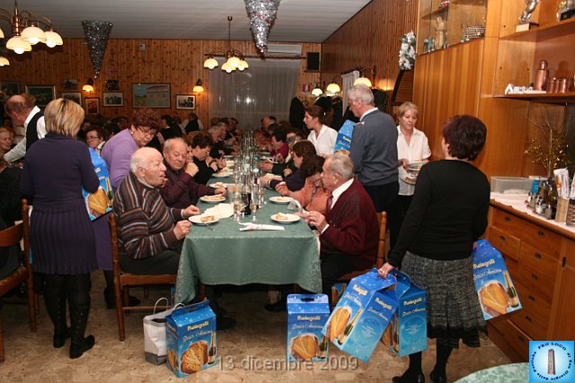 Pranzo-della 3^ Età (76).JPG